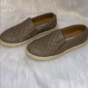 Steve Madden Slip-on